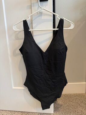 Spanx Pique shaping black one piece swim suit - size large NWT